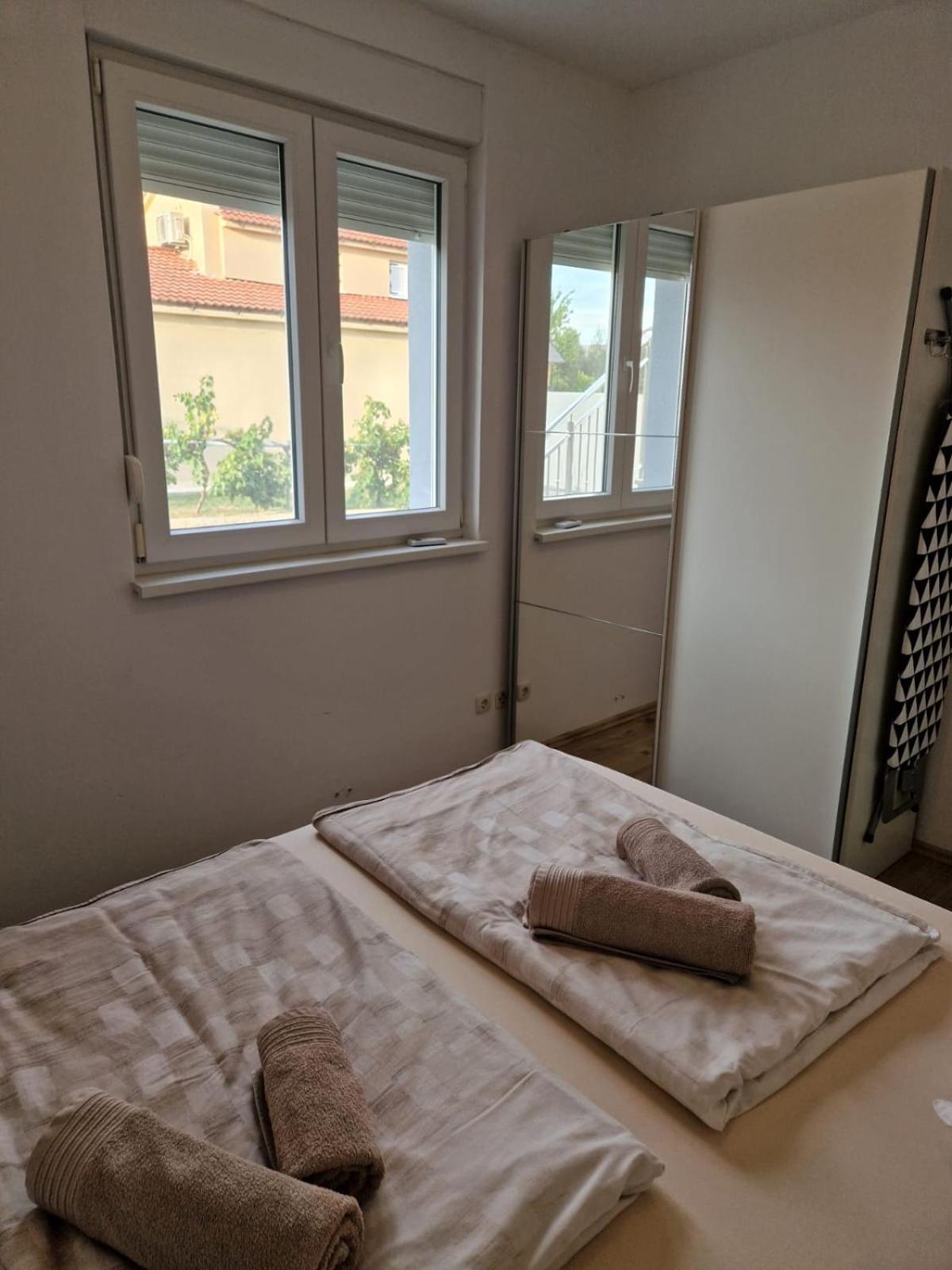 Apartment Luca Pula Buitenkant foto