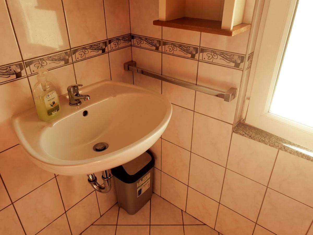 Apartment Luca Pula Buitenkant foto